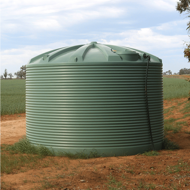 20000L Green Water Tank on a field
