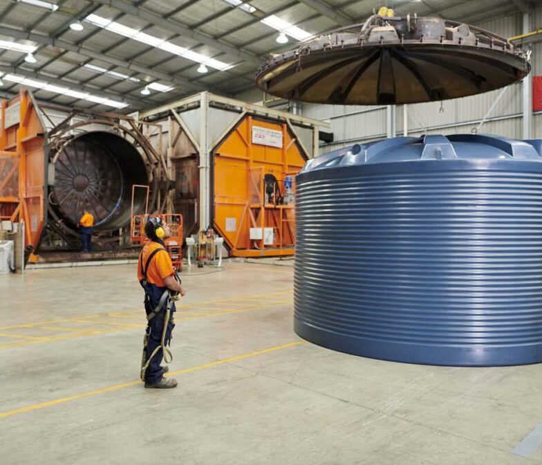 factory-round-tank-worker