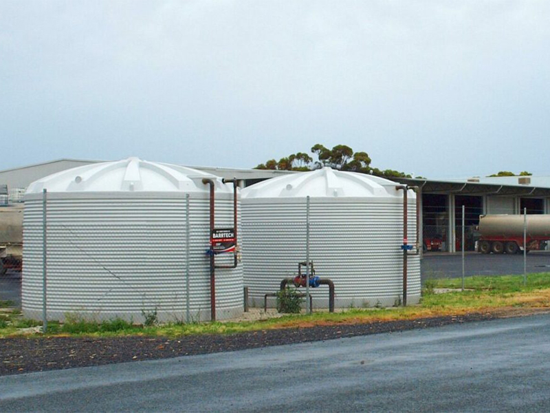 Polymaster Water Tanks installed in Swan Hill Truck Specialist