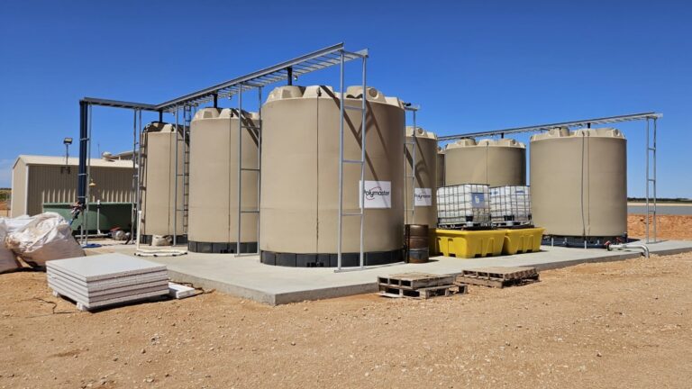 Self Draining Liquid Fertiliser Tank
