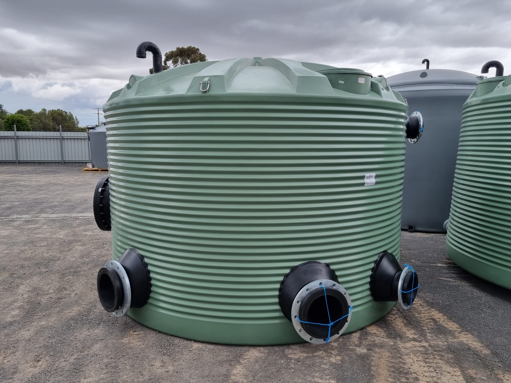 fittings on tank